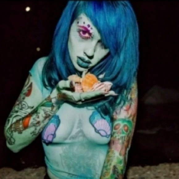 Iron fist mermaid for life, mesh crop top T-shirt, color aqua new with tags - Picture 3 of 5